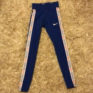 ❤️BNWT Nike leggings❤️